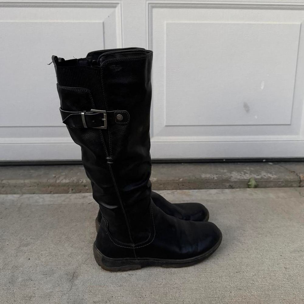 BLACK BANFF TRAIL WATER RESISTANT KNEE HIGH BUCKLE BOOTS